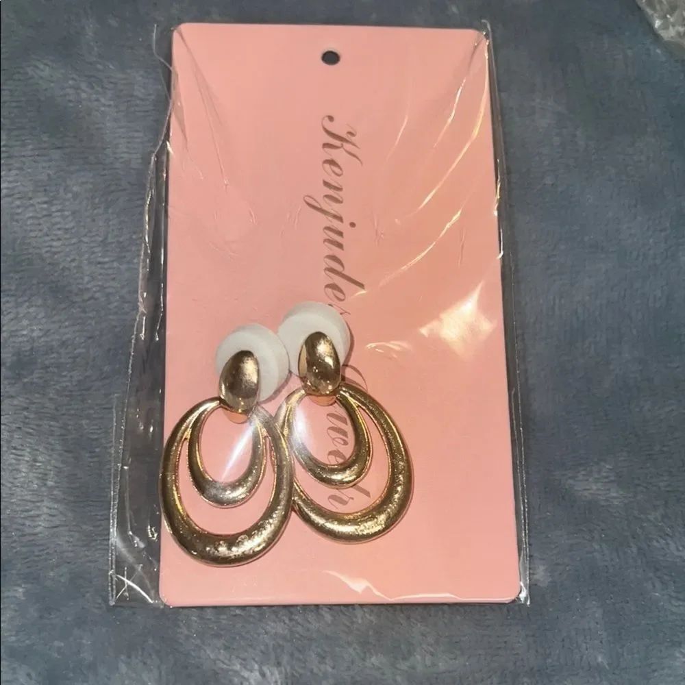 Gold Layered Hoop Earrings with Vintage Design